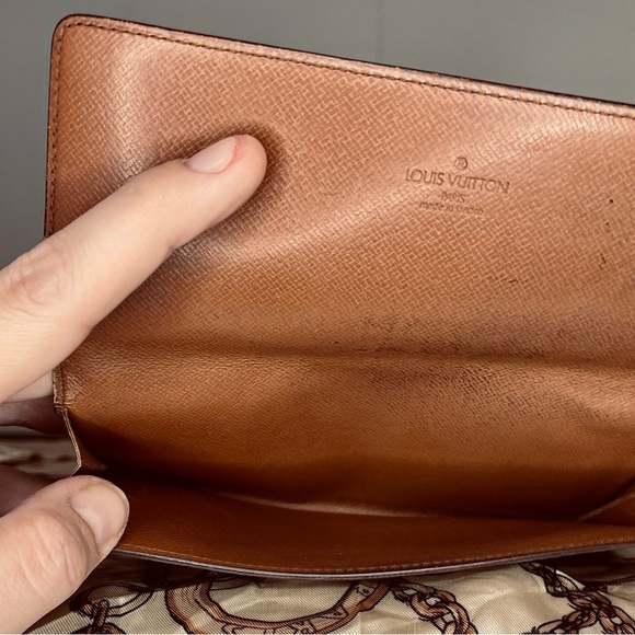 Louis Vuitton vintage Brown Monogram Long Wallet - Picture 6 of 11